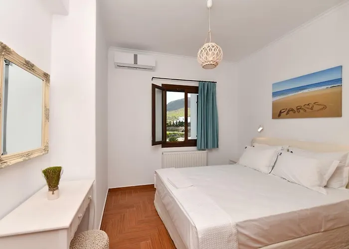 Trifylia * Πάρος